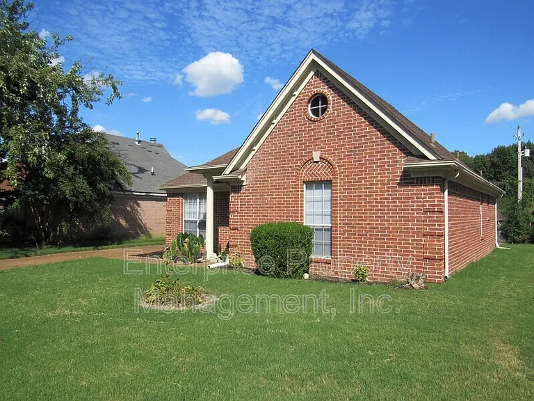 3794 Walden Meadow Dr — Photo 3