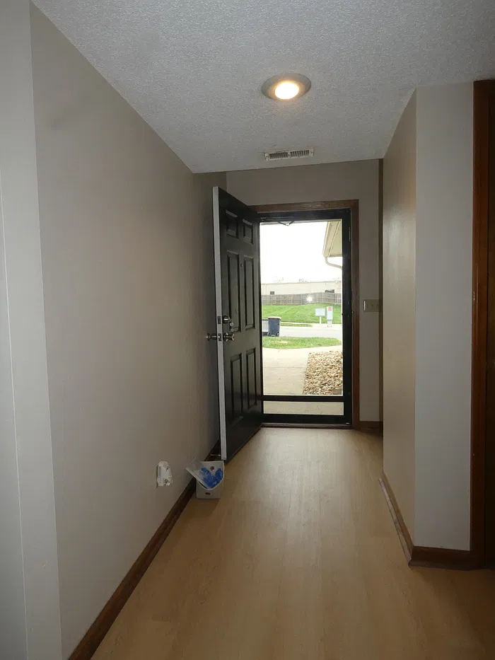 2 bed, 1.5 bath, 1308 sqft, $1,495 — Photo 3