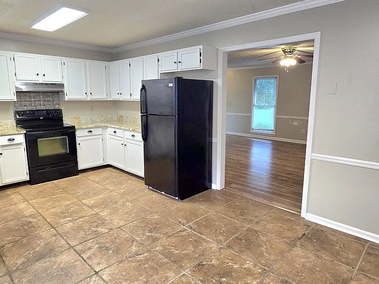 70 Covey Trl — Photo 7