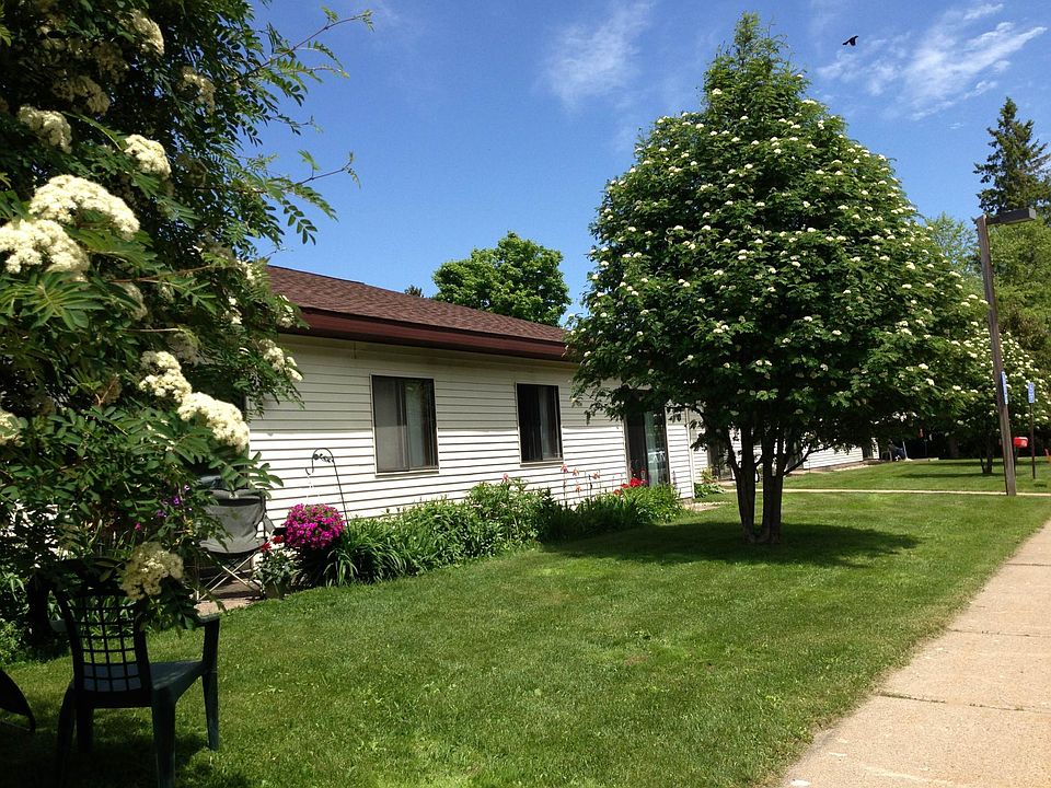 2nd image of 202 Gladstone St #Hbuhkb5ry