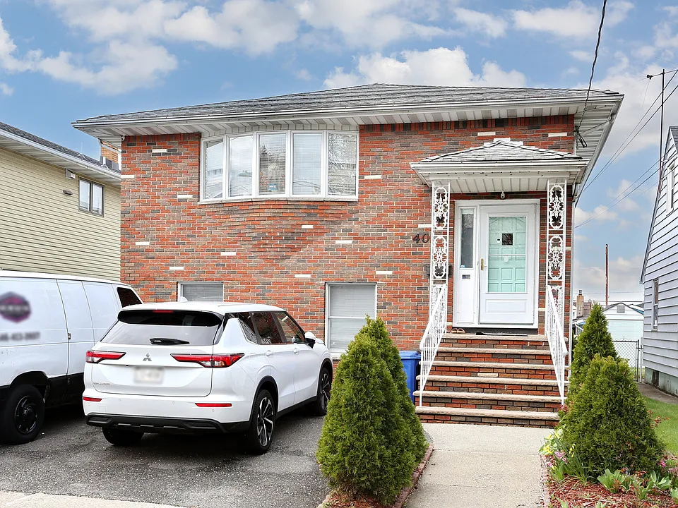 40 Avenue C #1