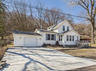 208 N 8th St, Henderson, MN 56044