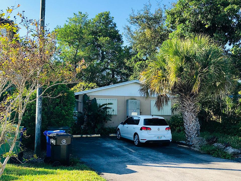 1st image of 620 SW 10th St #B