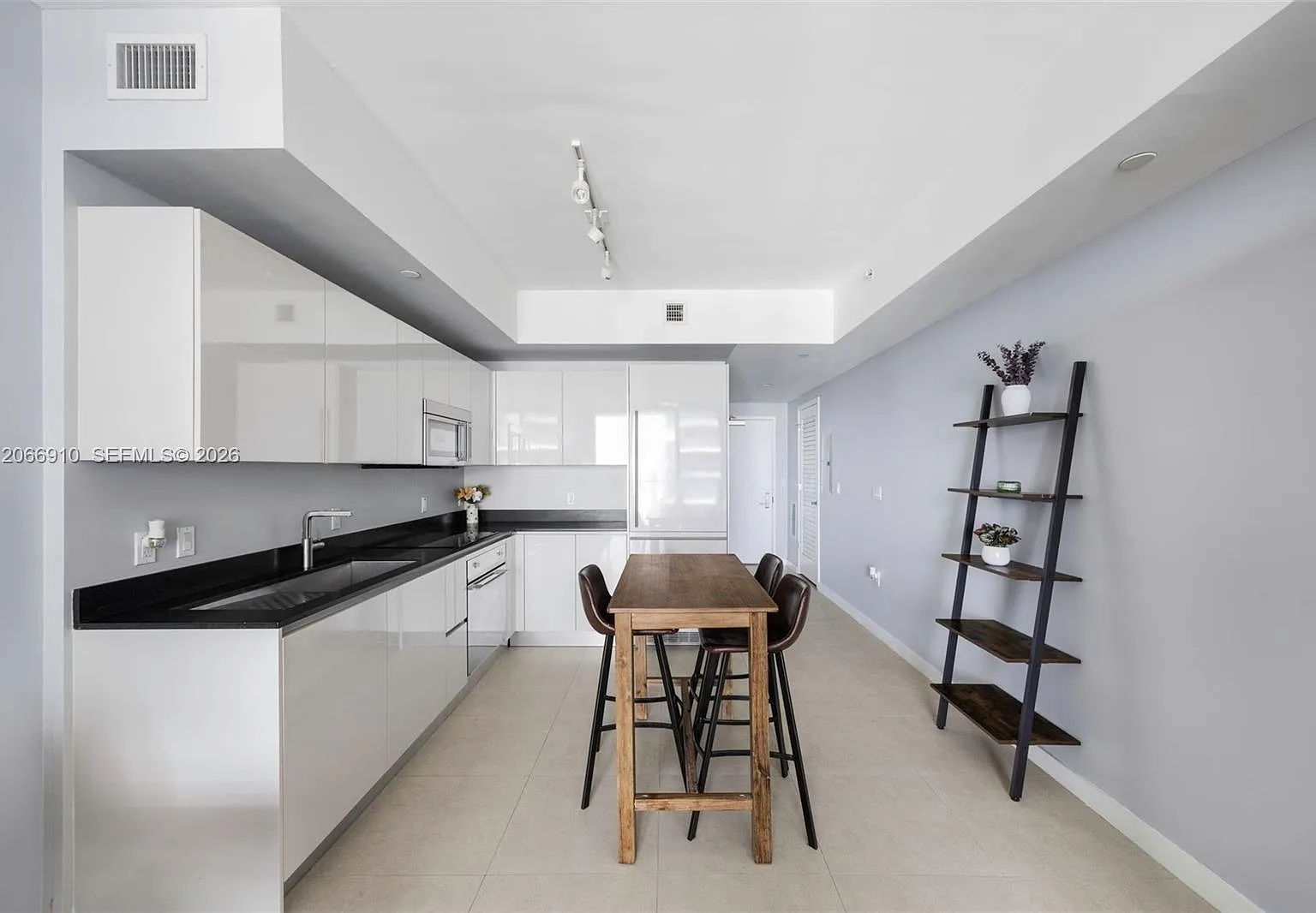 1010 Brickell Condo — Photo 4