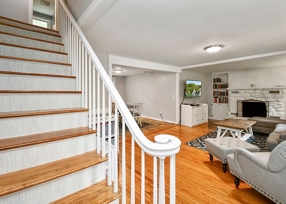 20 Shepard Rd, Sturbridge, MA 01566 Zillow