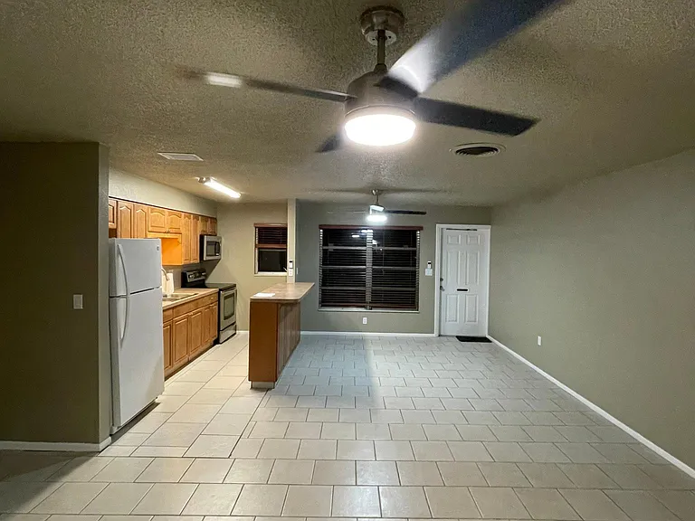 4444 Swift Rd #41 — Photo 5