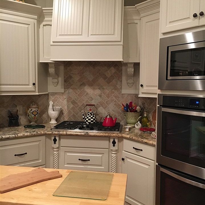 2nd image of 502 Newbury Dr