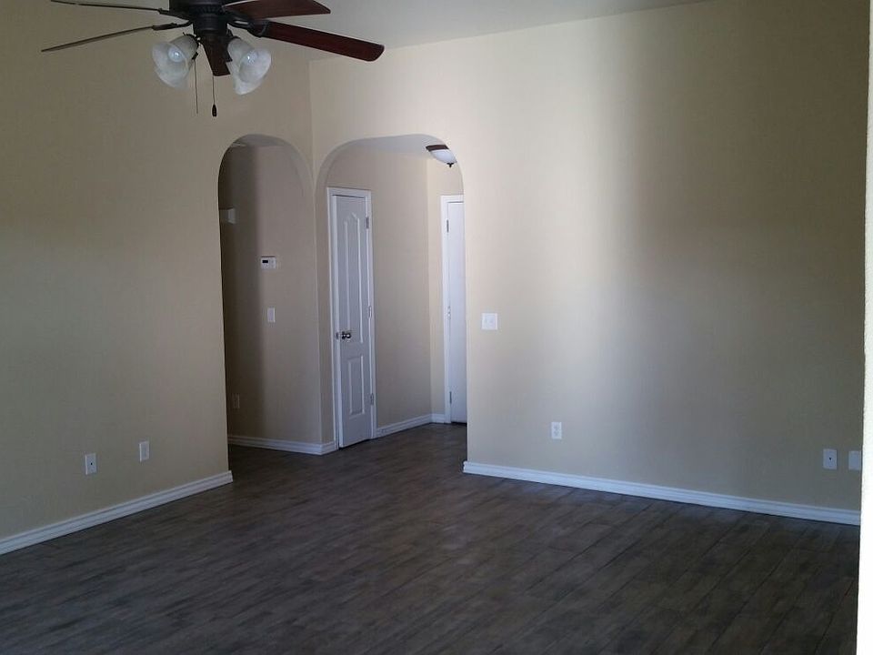 1st image of 6112 S 39th St