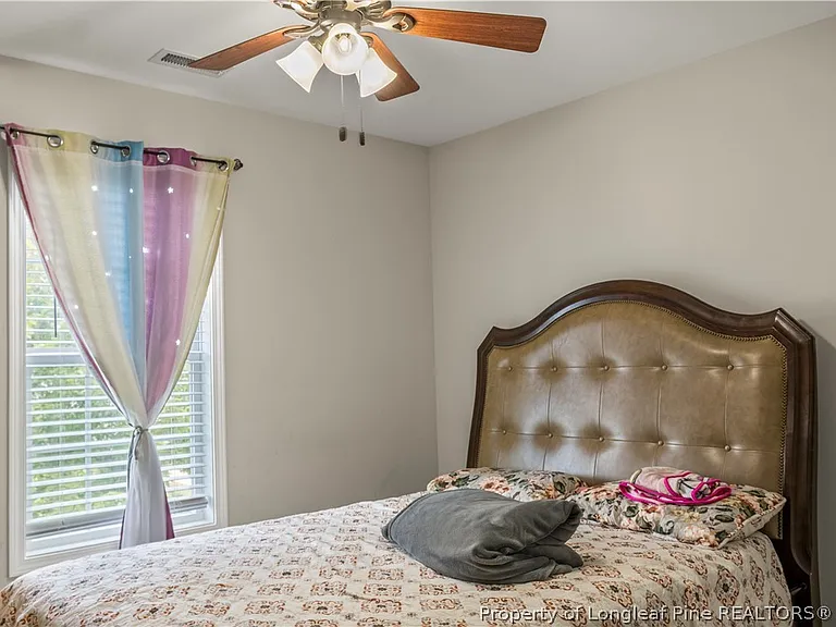 221 Fountain Grove Dr — Photo 21