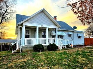 2909 S Leonard Rd, Saint Joseph, MO 64503