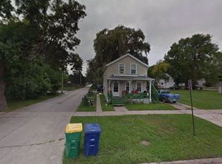 411 8th St, Green Bay, WI 54304