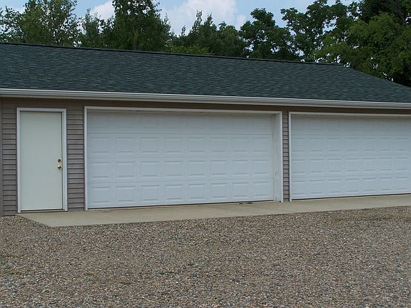30' x 40' Pole Barn