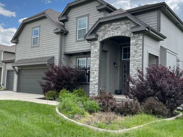 21705 W 46th Ter, Shawnee, KS 66226