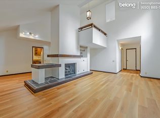 31 Farm Rd, Los Altos, CA 94024