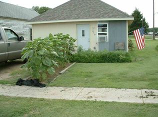 415 Putman Ave, Holbrook, NE 68948