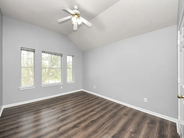 3506 Evergreen Square Trl — Photo 16