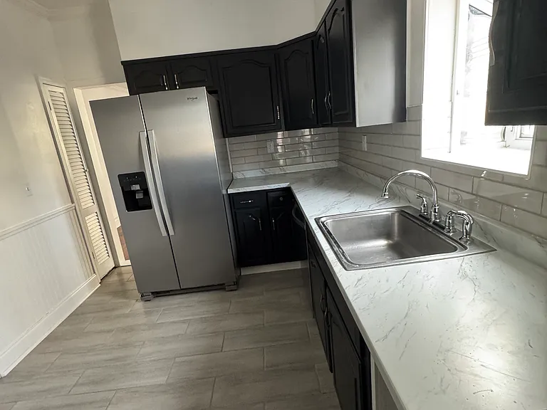 232 Rector St — Photo 6