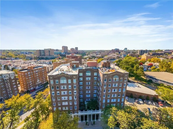 4618 Warwick Blvd APT 5B, Kansas City, MO 64112