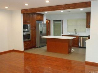 7345 Lasaine Ave, Van Nuys, CA 91406