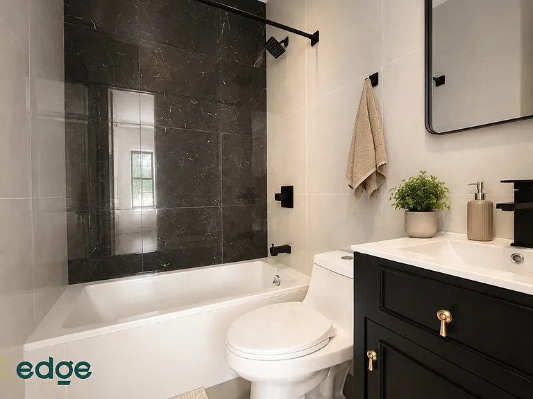 65 Cooper St #1R — Photo 5