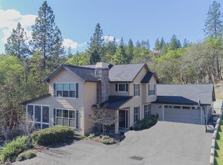 805 S 1st St, Jacksonville, OR