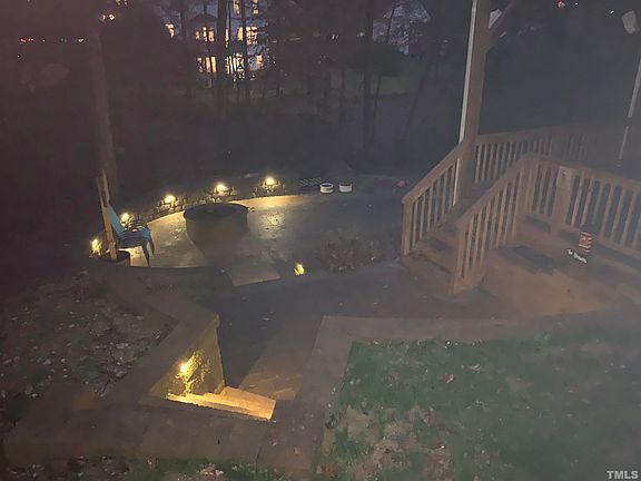 5th image of 13 Knollwood Pl
