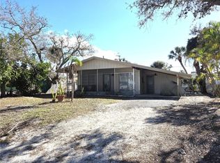 190 Jefferson St, Fort Myers Beach, FL 33931