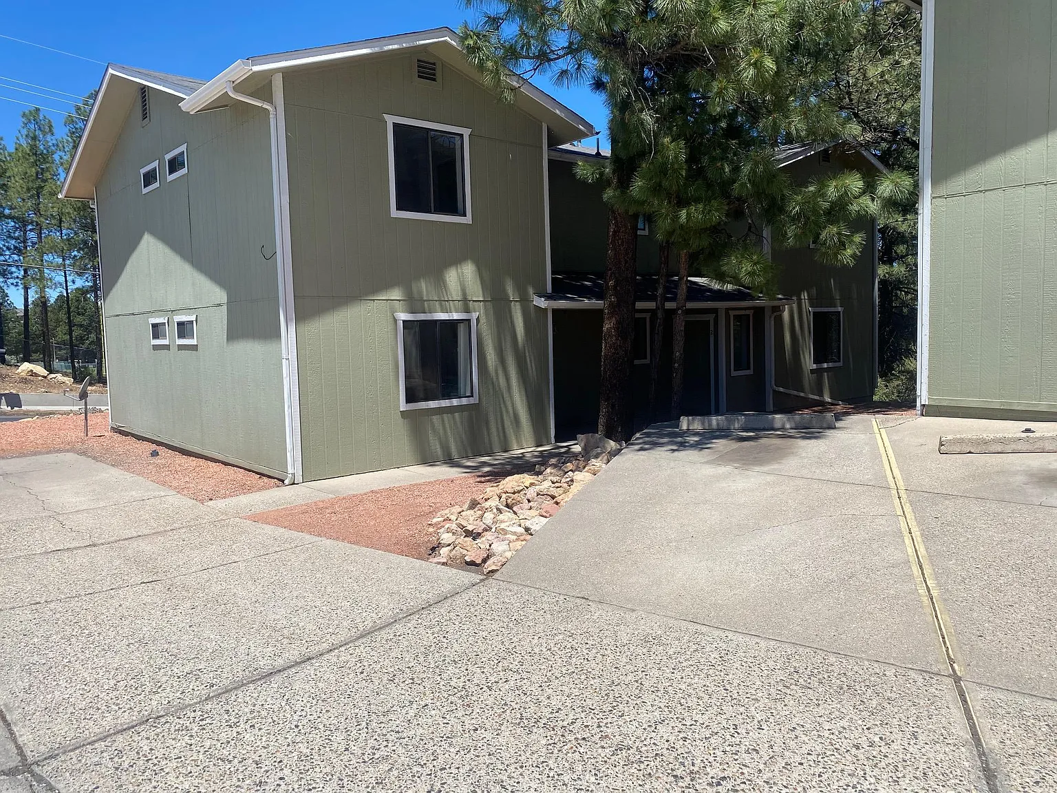 4 bed, 1489 sqft, $760 — Photo 3