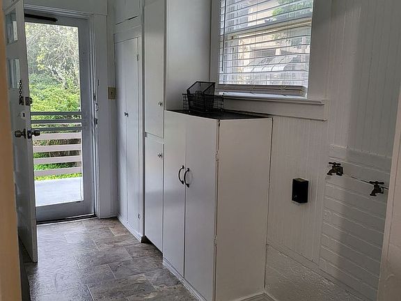 5th image of 1624 Lillian St #1624