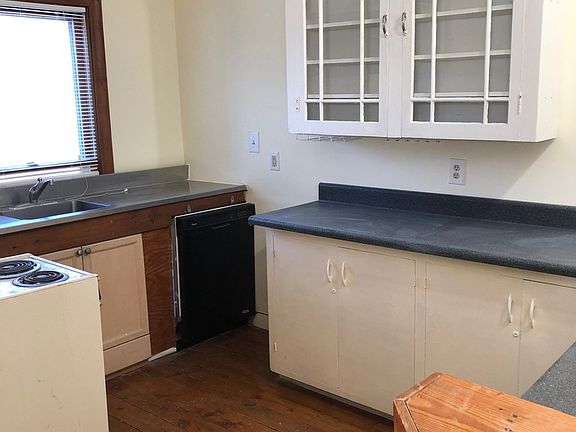 3rd image of 1605 Wright Ave