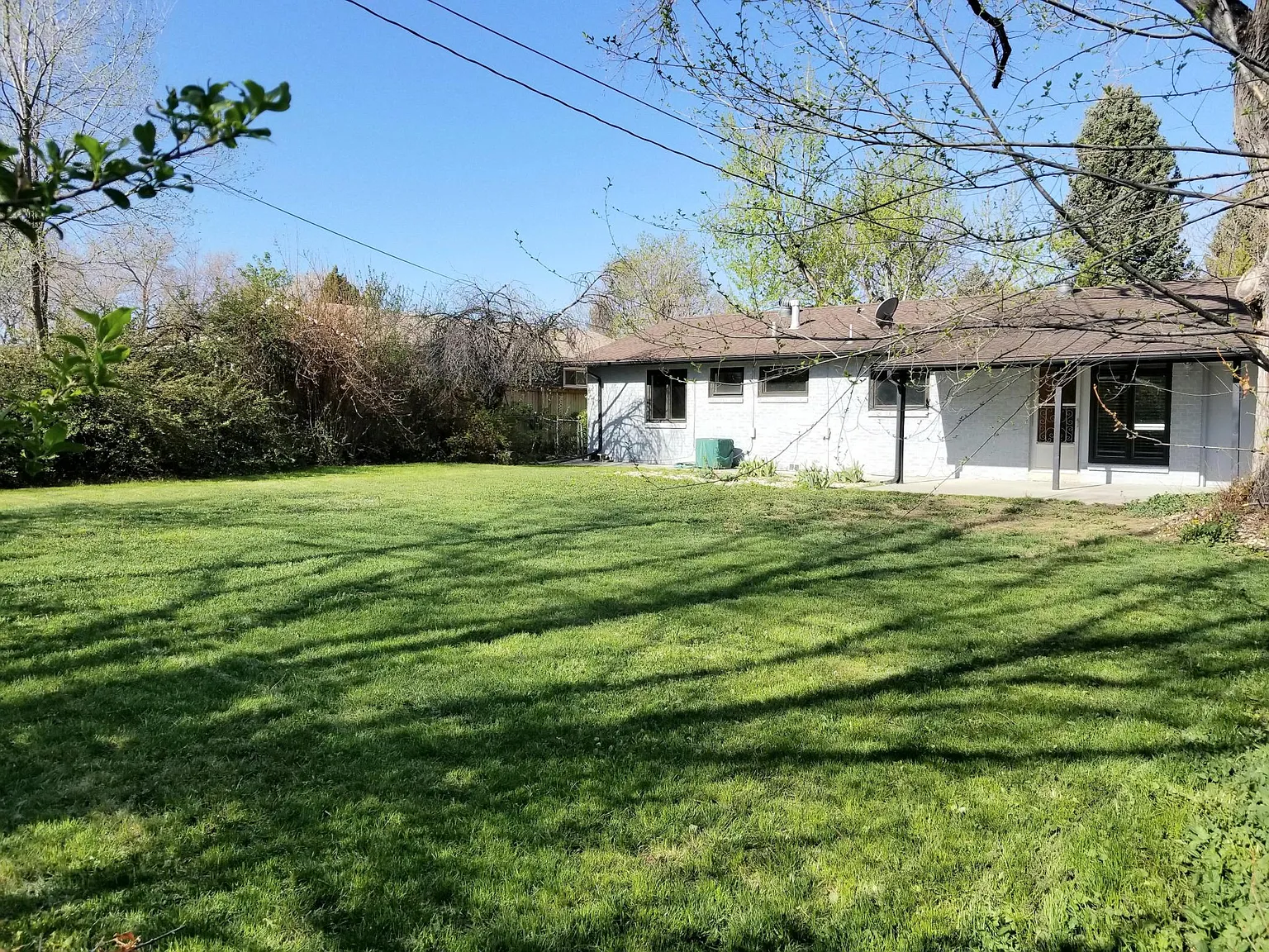 4 bed, 2200 sqft, $3,150 — Photo 3