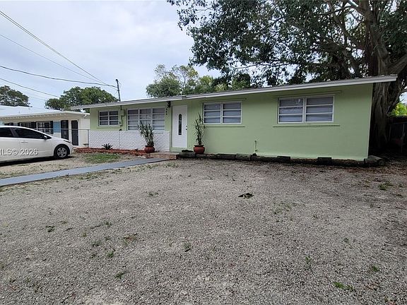 2nd image of 664 Colson Dr