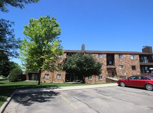 100 Kennedy Park Cir #A-1, Fergus Falls, MN 56537