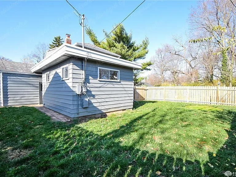 2926 Robin Rd — Photo 27