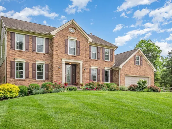 12172 Village Woods Dr, Cincinnati, OH 45241