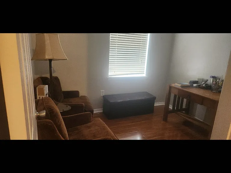 415 Parkdale Dr #16D — Photo 4