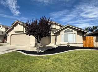 230 S Manley Rd, Ripon, CA 95366