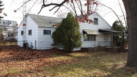 1st image of 4944 Statesville Dr