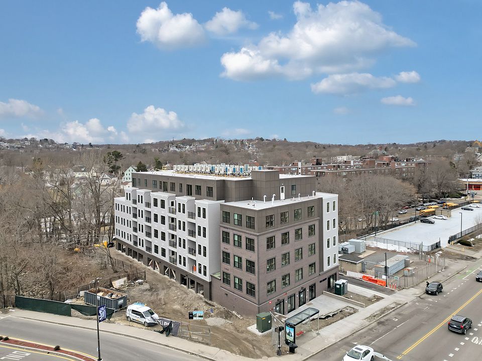 Building Photo 5