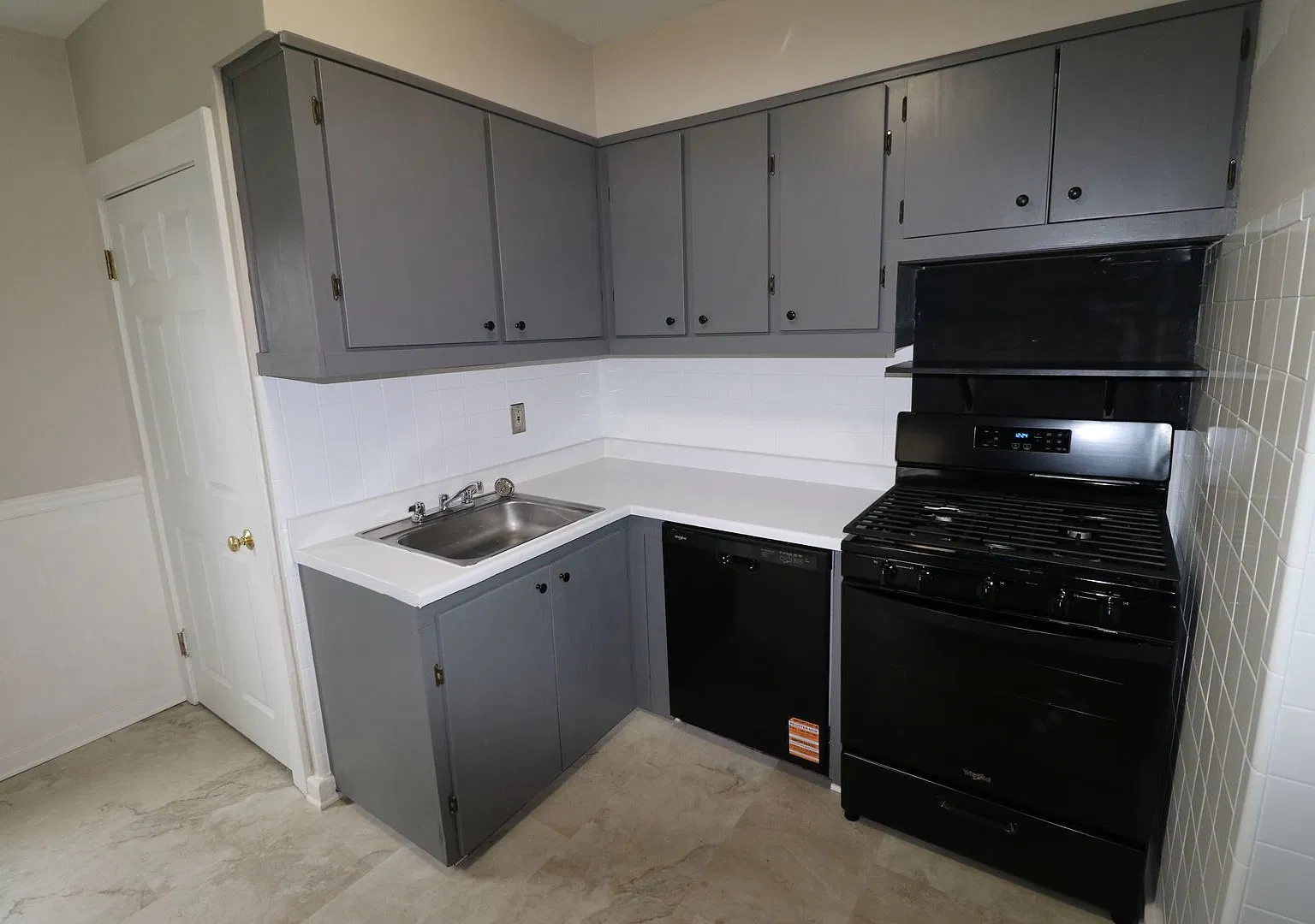 4287 Rocky River Drive — Photo 3