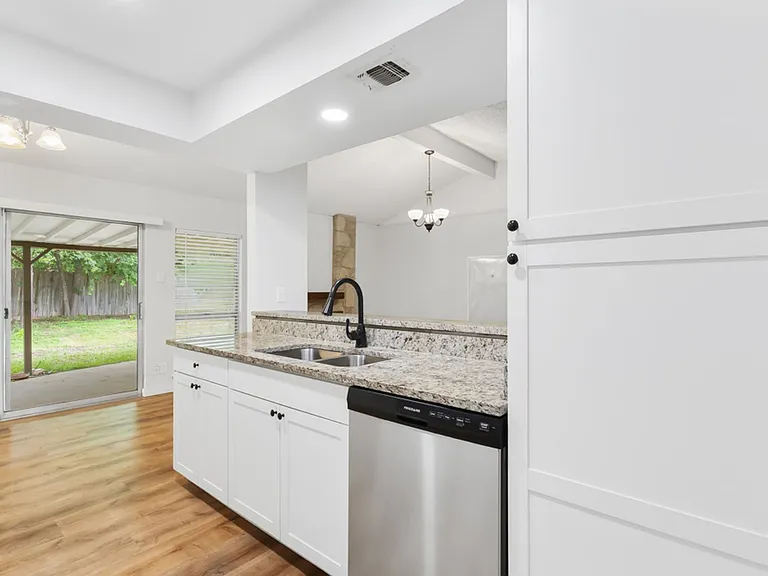 8643 Bristlecone St — Photo 10