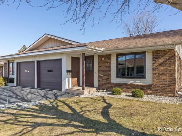 5108 Knollcrest Ct, Hudsonville, MI 49426