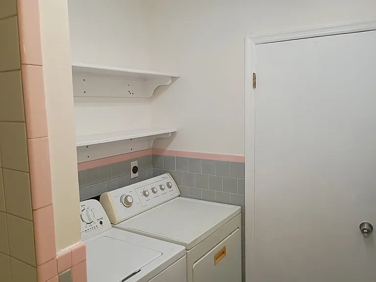 317 Frances Ave — Photo 10
