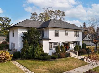 819 N 14th St, Manitowoc, WI 54220