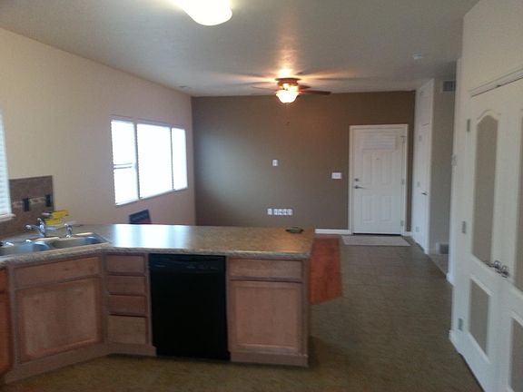 3rd image of 114 E Bella Monte Dr Unit 6