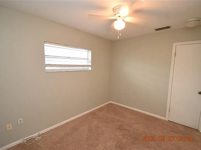 604 Southwood Cv — Photo 43