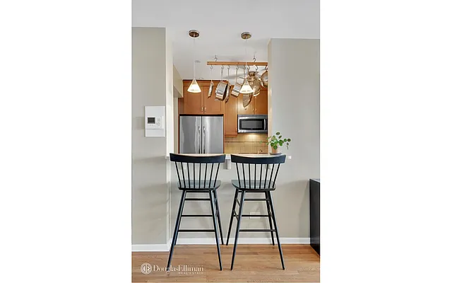 Sold by Douglas Elliman | media 14