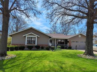 3060 Winding River Dr, Saint Charles, MO