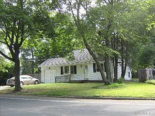 3rd image of 569 Jayne Blvd
