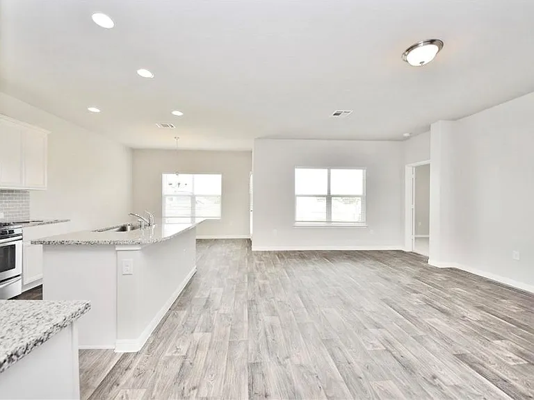 1513 Fort Dessau Rd — Photo 7